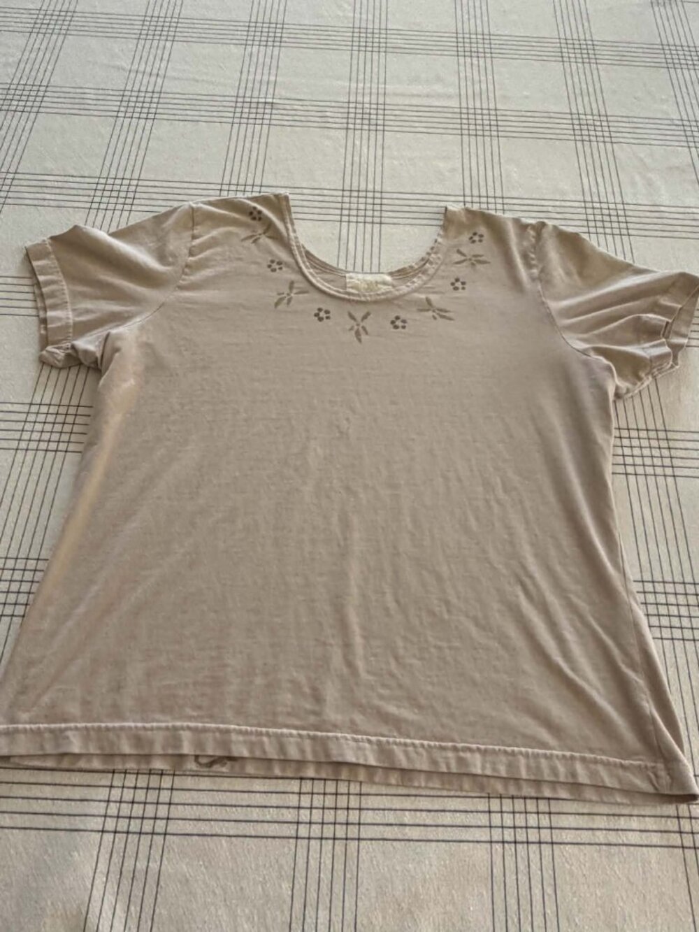 Vintage Blue Fish Hand Block Print T Shirt Frenchtown NJ Floral M L